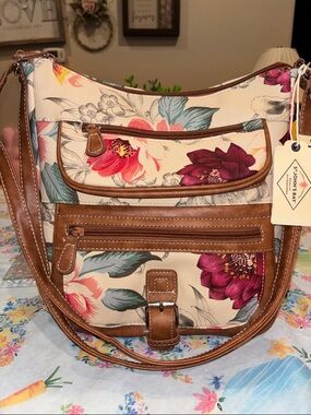 St John’s Bay Flare Crossbody Eve Floral Purse